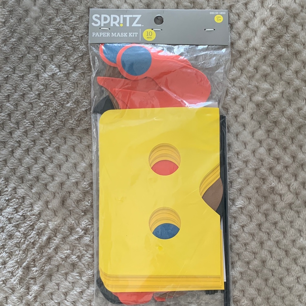 Spritz Colorful Mask Craft Set